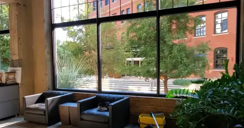 Commercial window cleaning schedule planning